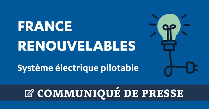 énergies renouvelables. Ampoule qui brille. prise électrique